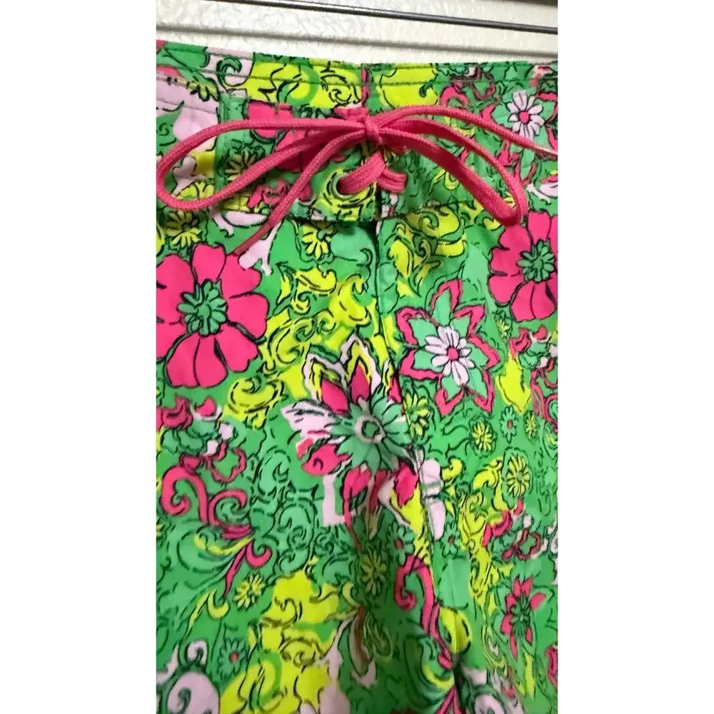 Kanu Surf Girls Green Floral Board Shorts Girls Size M (8-10)